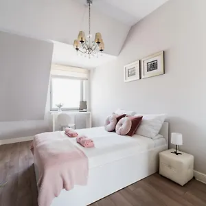 nowy-apartament-ulica-hallera-6-osb-3-pokoje.hotelswroclaw.com/